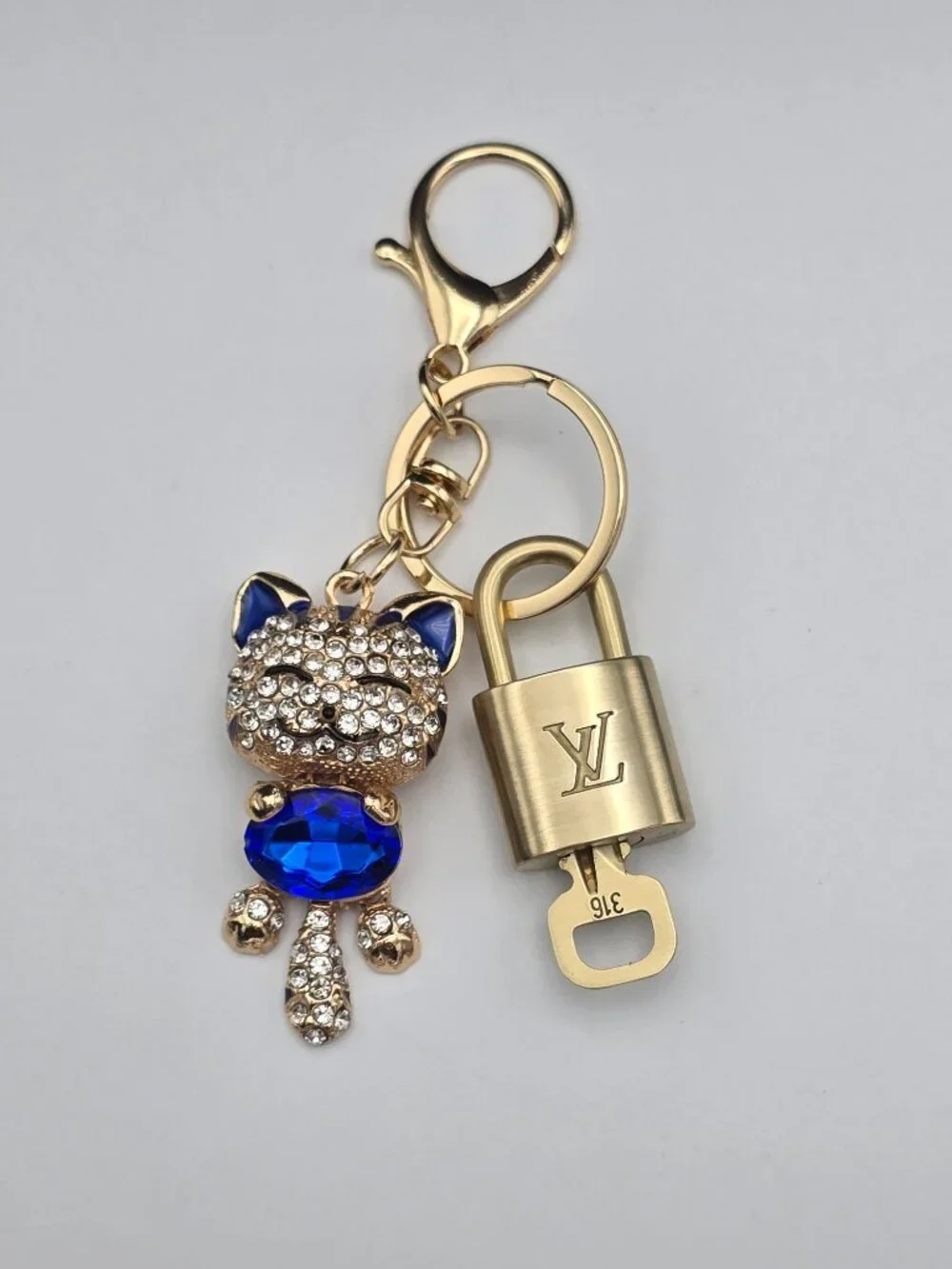 Authentic Louis Vuitton Gold Padlock & Key 🔒LV Bag Unbranded Cat Charm Keychain